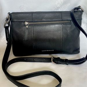 Cross body bag. Lucky brand. Black